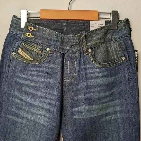 NWT ! DIESEL CHERONE Model size 28X32 Y2K low waist, straight leg style - Picture 2 of 13